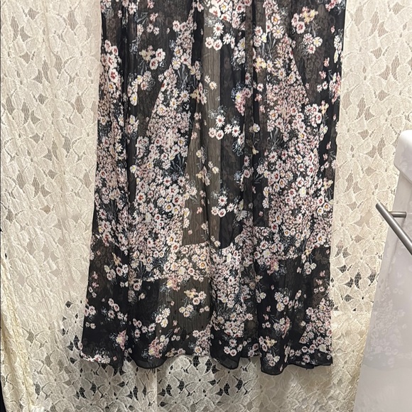 Zara Floral Lace Maxi Dress. Top buttons bottom open. Bathing suit cover up L - Picture 8 of 9